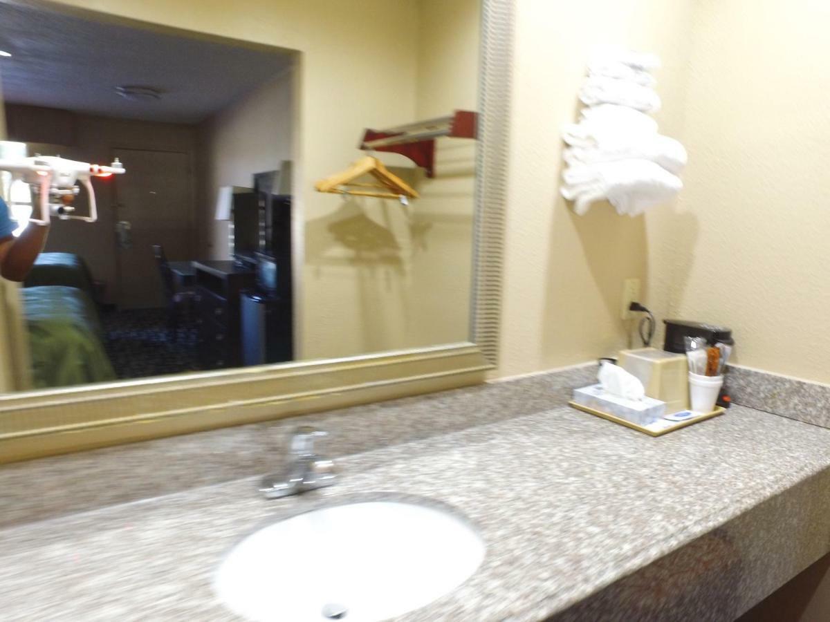 Cross Road Motel Trenton Εξωτερικό φωτογραφία